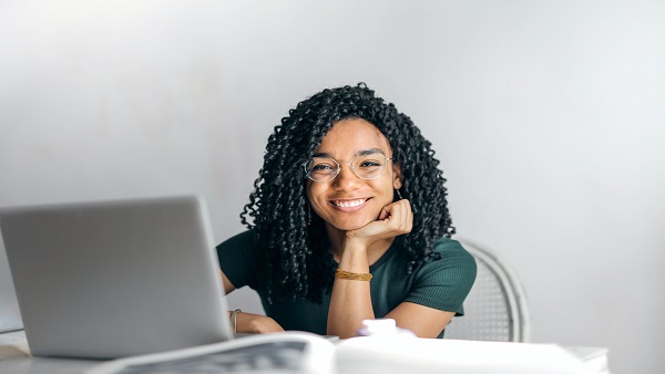 9 Surprising Benefits of Earning Your Graduate Degree Online