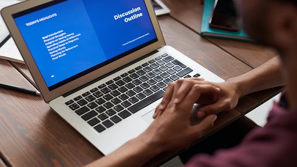 10 Reasons Why Online Learning is Gaining Popularity